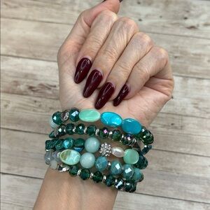 Memory Wire Glass, Shell and Pearl Beaded Bracelet